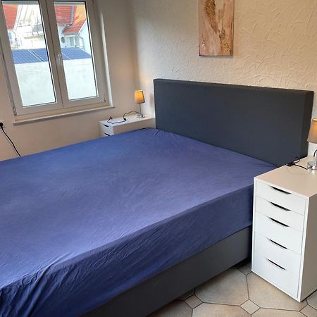 Gemuetliche 3 Zimmer Wohnung Mit Grosszuegiger Terrasse Im Gruenen Reutlingen Extérieur photo