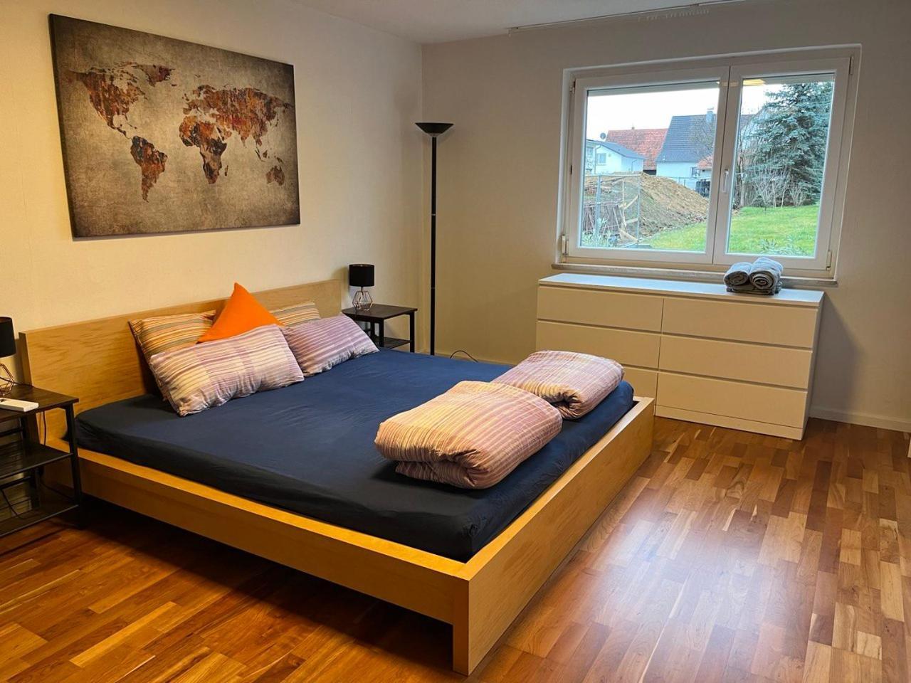 Gemuetliche 3 Zimmer Wohnung Mit Grosszuegiger Terrasse Im Gruenen Reutlingen Extérieur photo